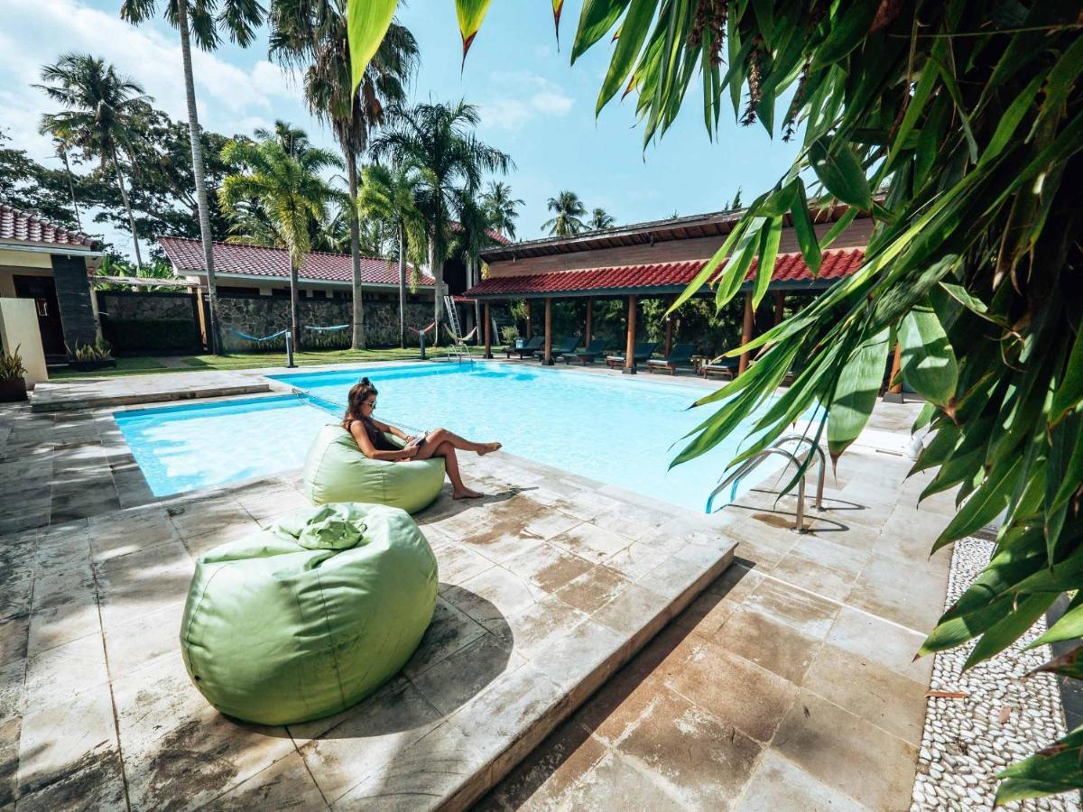 Sunrise Resort Batukaras Exterior photo