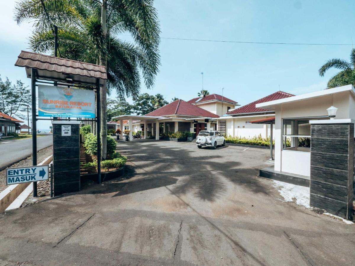 Sunrise Resort Batukaras Exterior photo